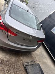 2013 Hyundai Elantra SE - Exterior Rear Center Image